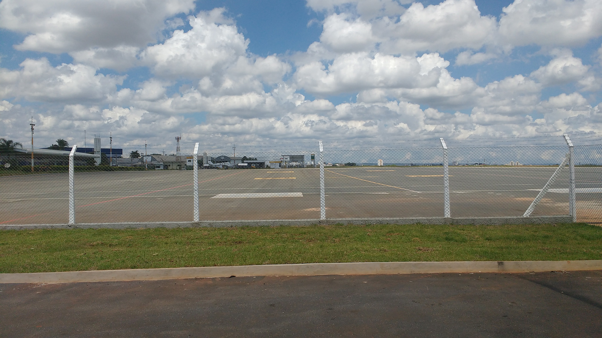 Aeroporto Estadual de Sorocaba Bertram Luiz Leupolz — foto 4