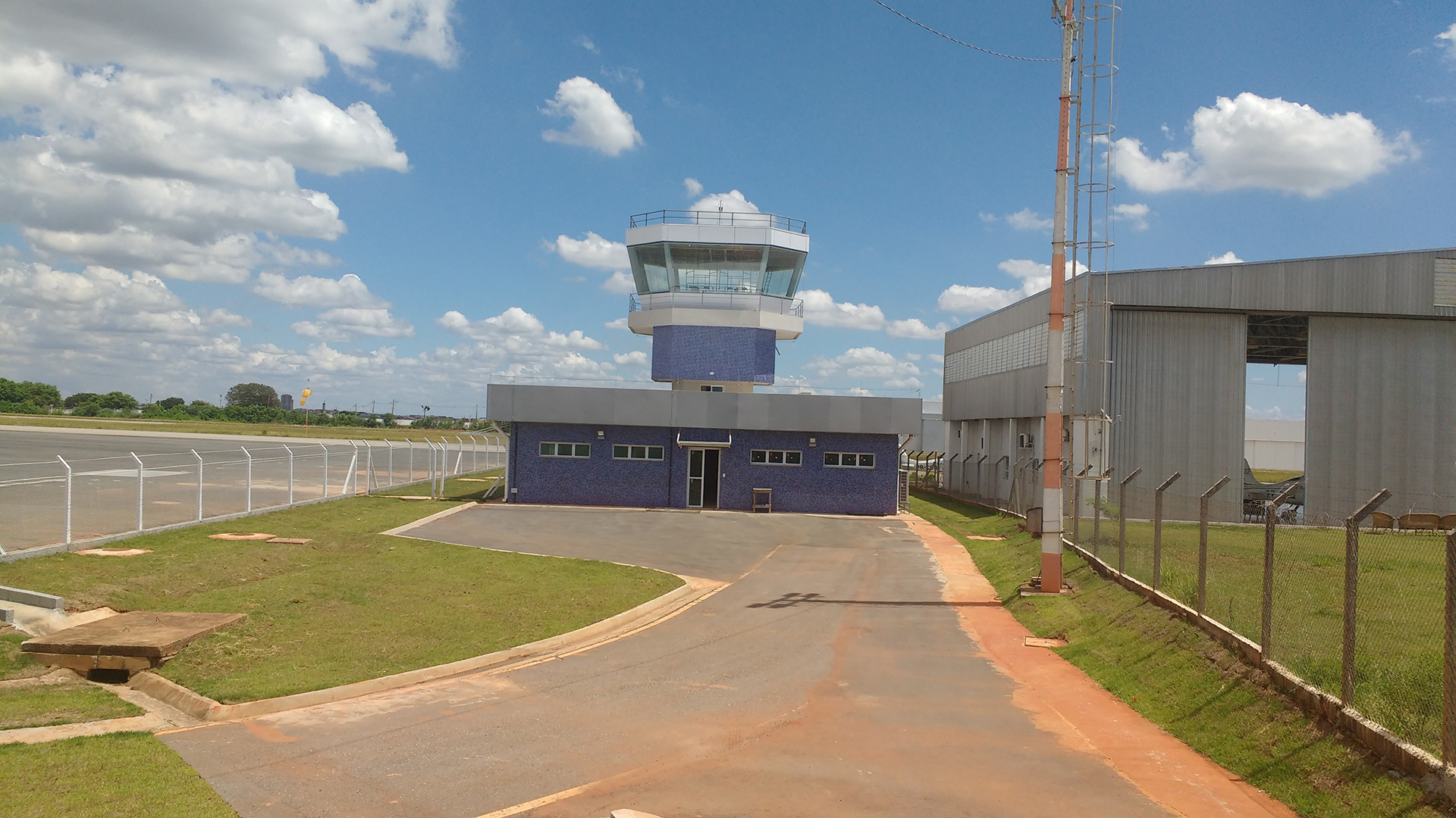 Aeroporto Estadual de Sorocaba Bertram Luiz Leupolz — foto 5